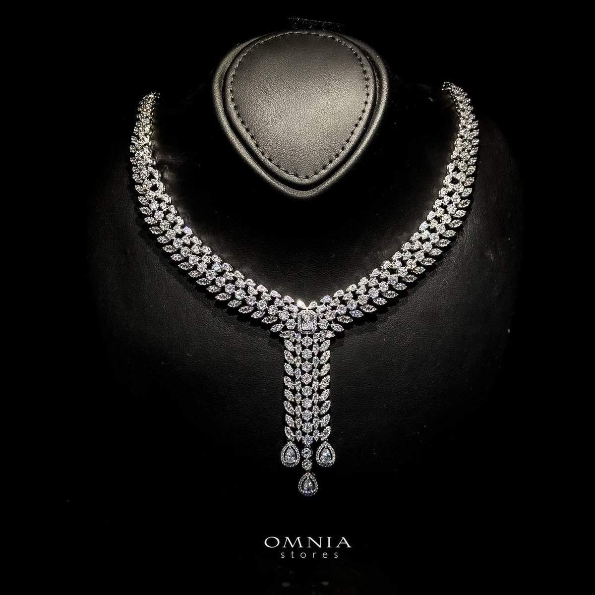 Omnia Eliana White - OMNIASTORES UAE