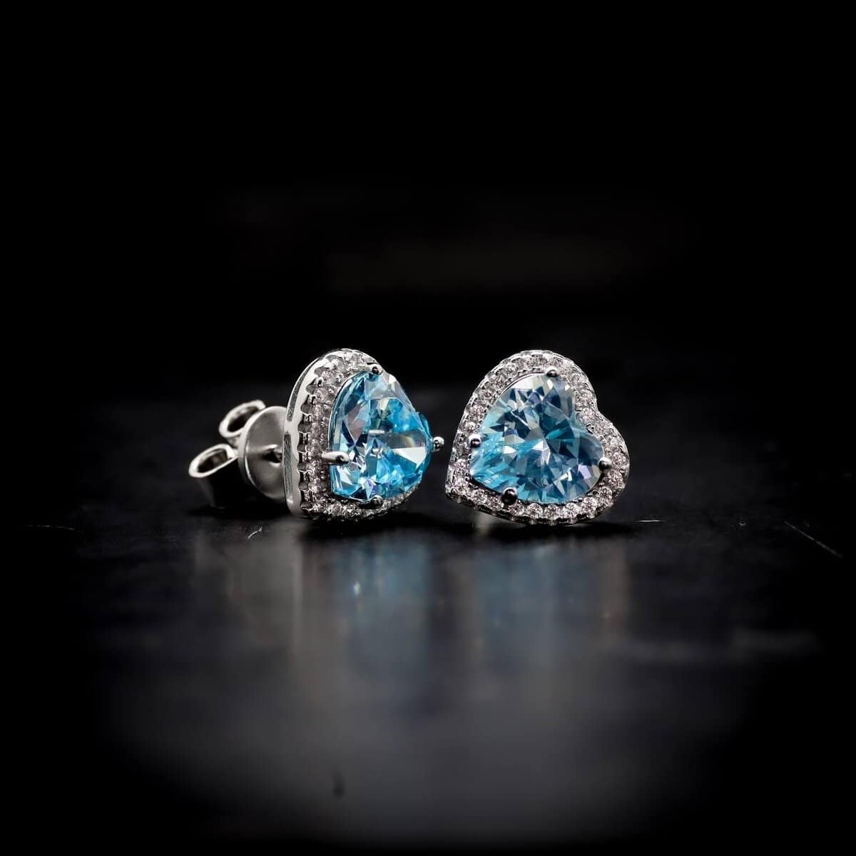 Omnia Latifa Sky Blue Stud Earrings in 92.5 Silver High Quality Simulated Diamonds - OMNIASTORES UAE