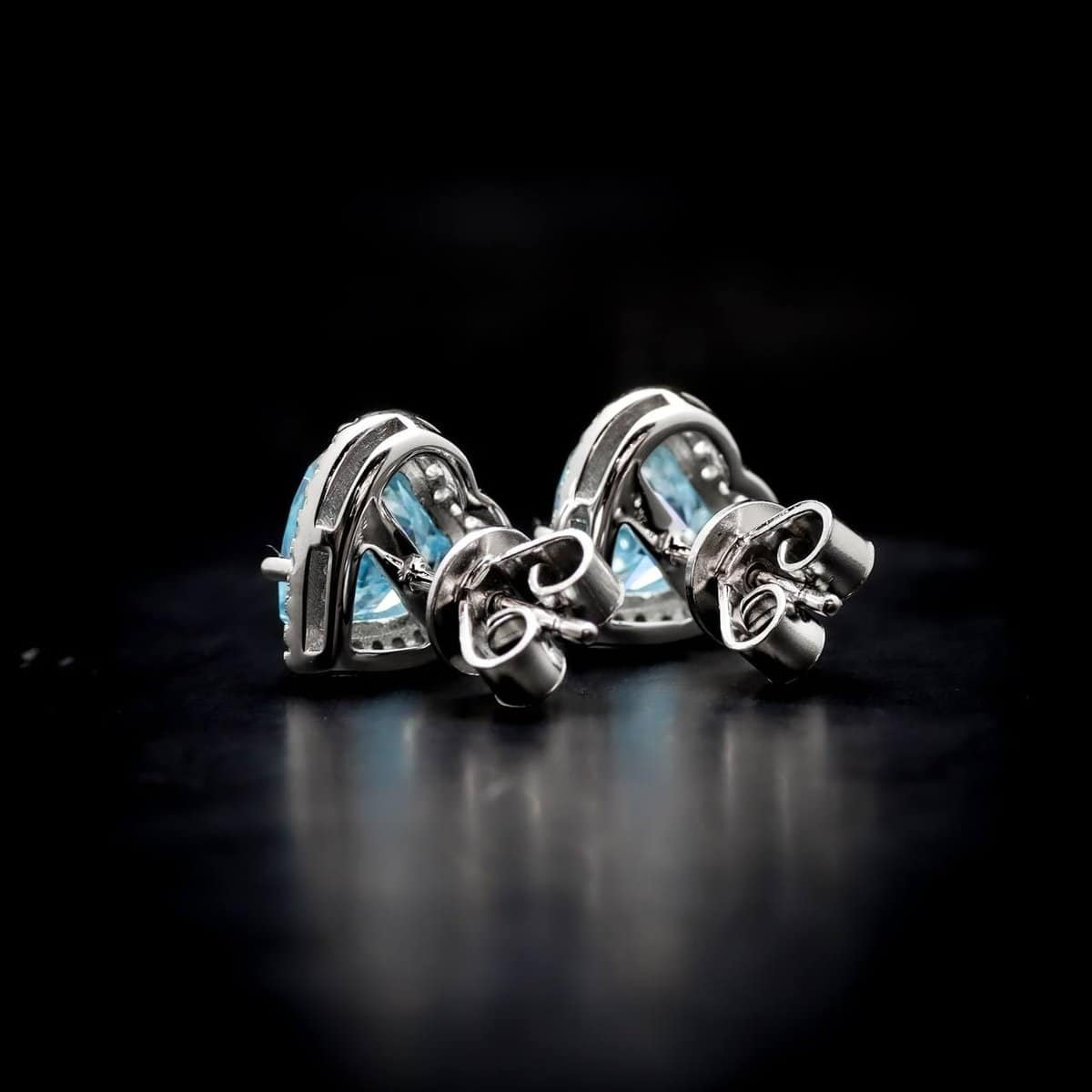 Omnia Latifa Sky Blue Stud Earrings in 92.5 Silver High Quality Simulated Diamonds - OMNIASTORES UAE