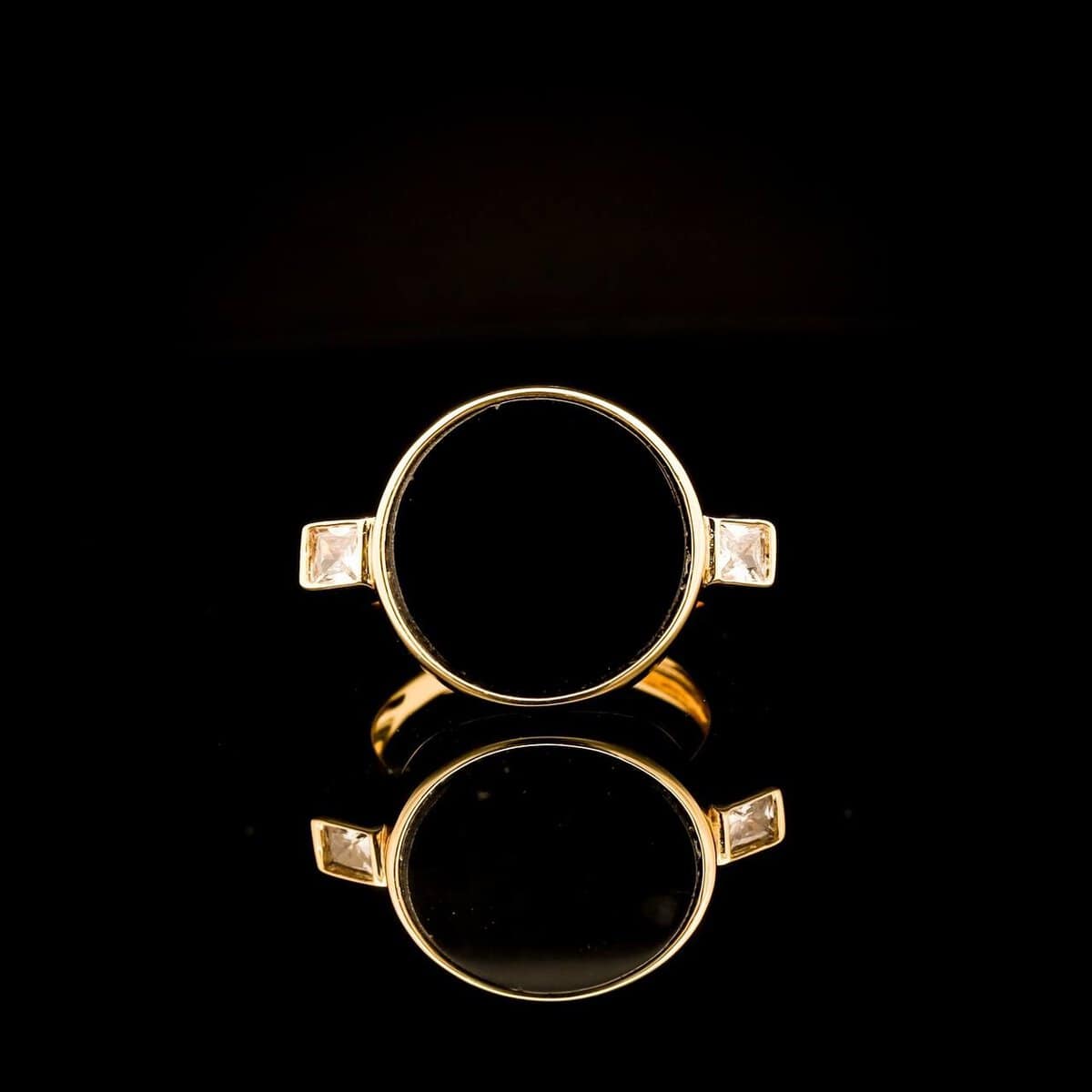 Omnia Fatima Ring In Black Agate Stone in High Quality Zircon Stone in Rhodium Plated - OMNIASTORES UAE
