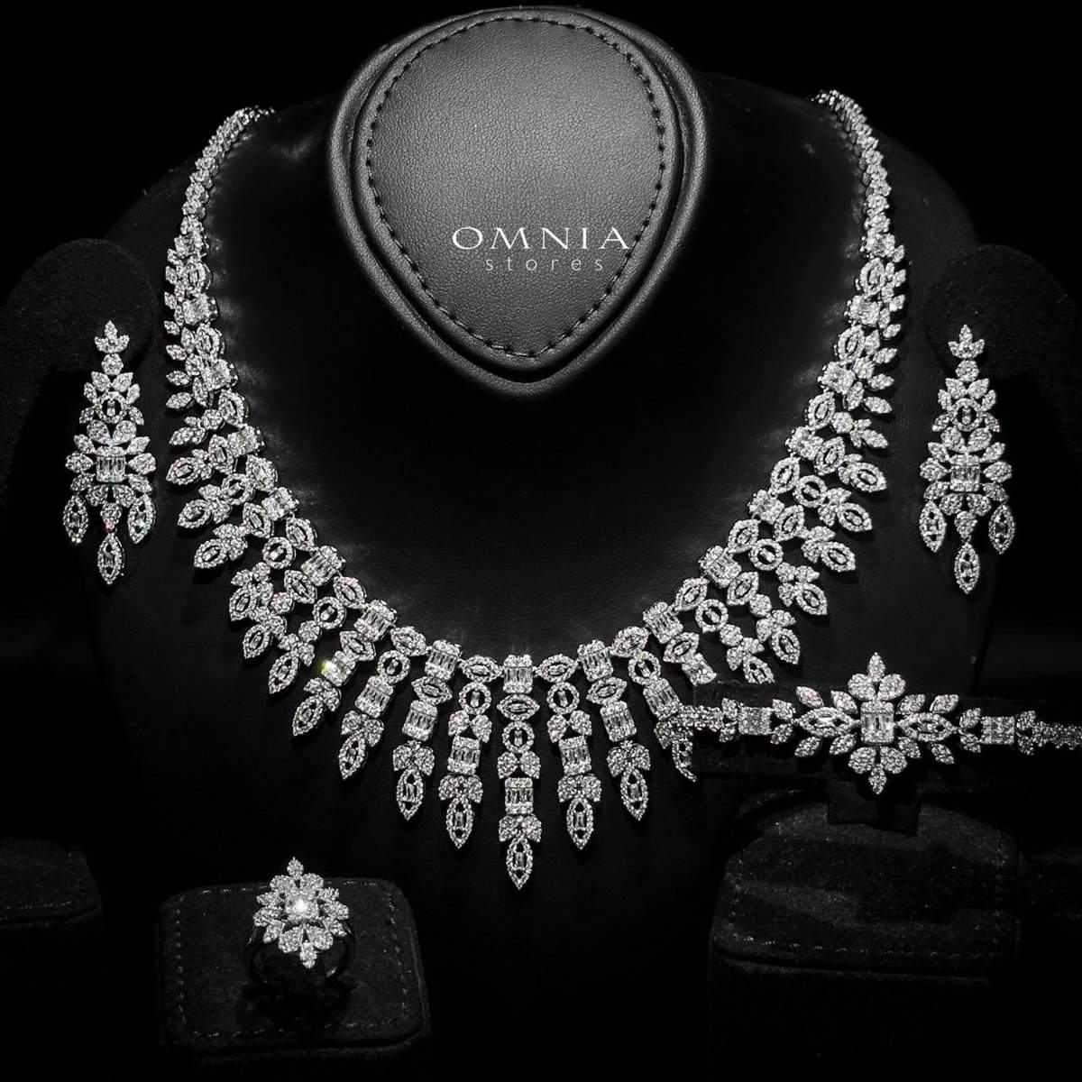 Omnia Saphira Zircon Wedding Jewelry Full Set - OMNIASTORES UAE