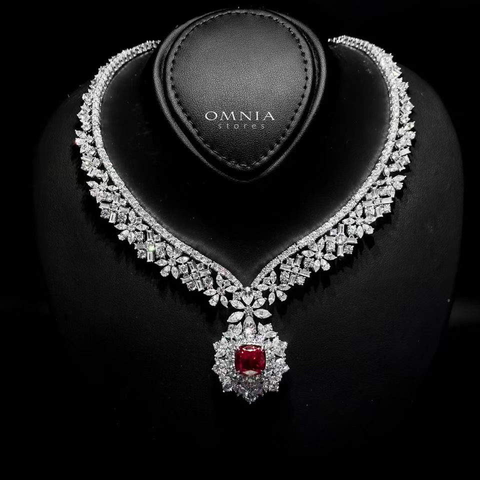 Omnia Alhan Necklace , Earrings & Ring Set in 925 Silver with Pear-Cut High-Quality Simulated Diamonds - OMNIASTORES UAE