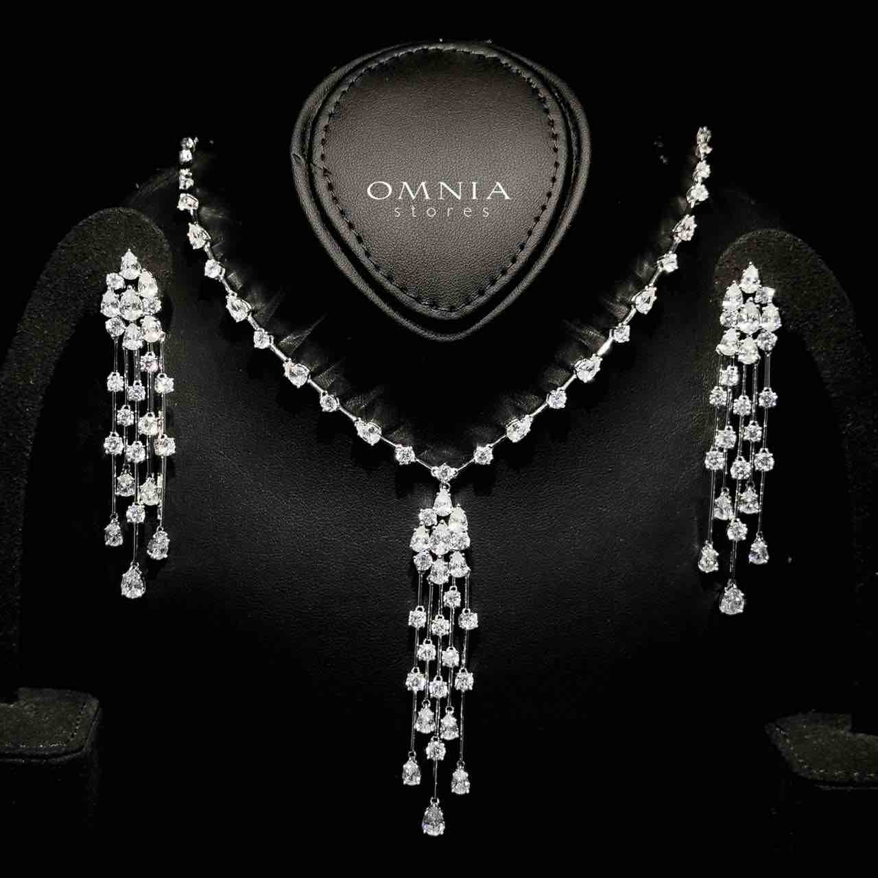 Omnia Adhara White Necklace and Earrings Set In 92.5 Silver High Quality Simulated Diamonds - OMNIASTORES KSA