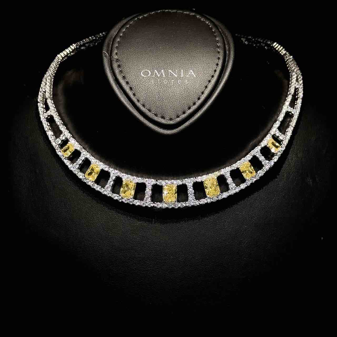 Omnia Alessandra Yellow Necklace in 925 Silver with Emerald-Cut High-Quality Simulated Diamonds - OMNIASTORES KSA