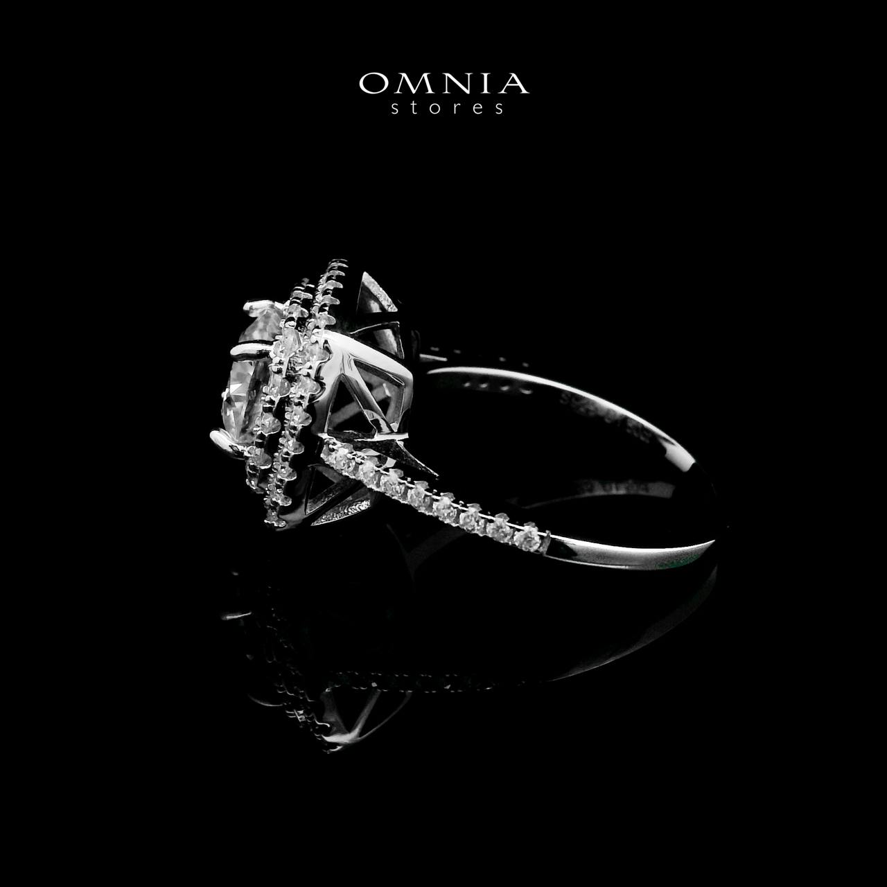 Omnia Fakhriyya White Moissanite Ring – Certified 925 Sterling Silver Cushion Cut