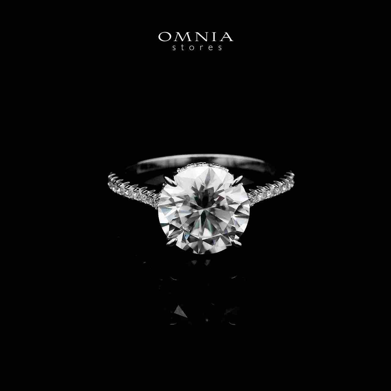 Omnia Faiza White Ring 92.5 Silver Certified in High Quality Moissanite Stone