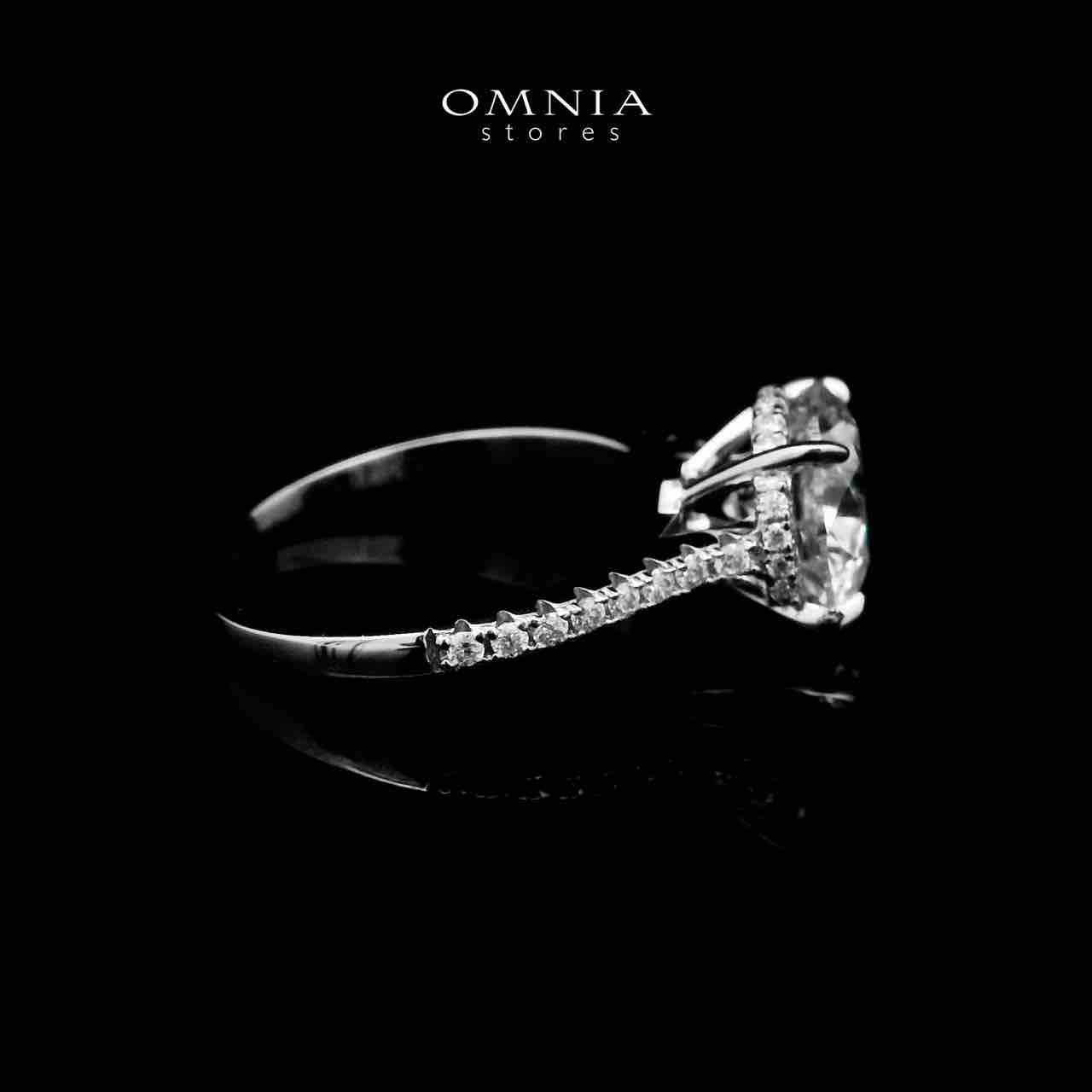 Omnia Faiza White Ring 92.5 Silver Certified in High Quality Moissanite Stone