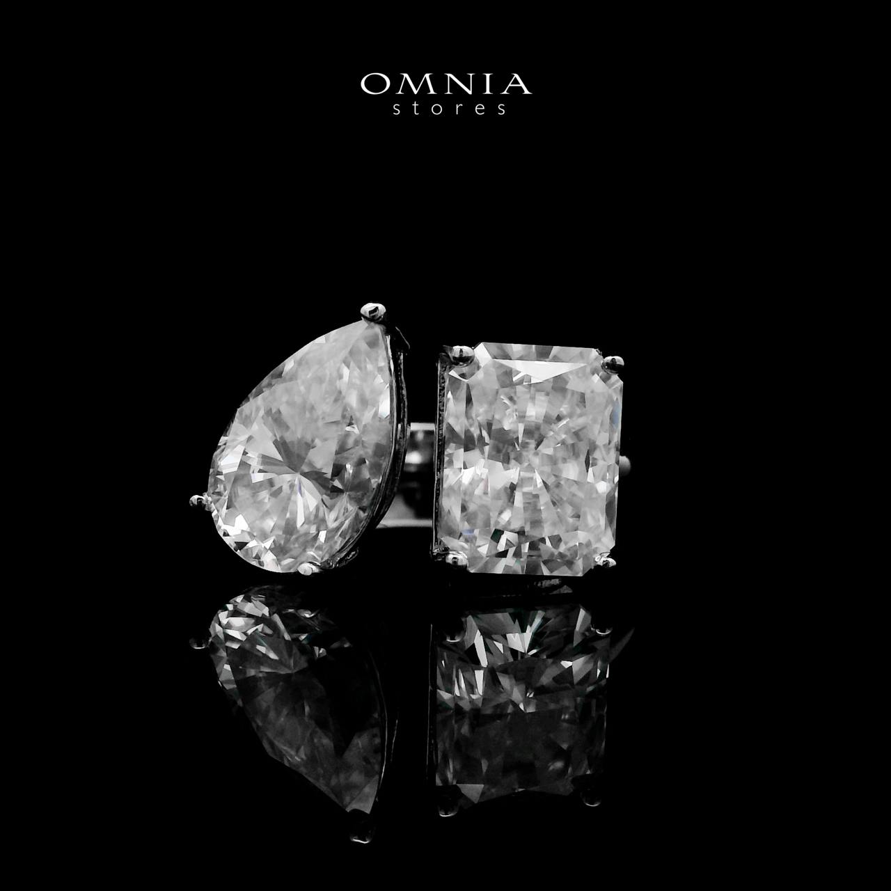 Omnia Ghaliah White Ring 92.5 Silver Certified in High Quality Moissanite Stone