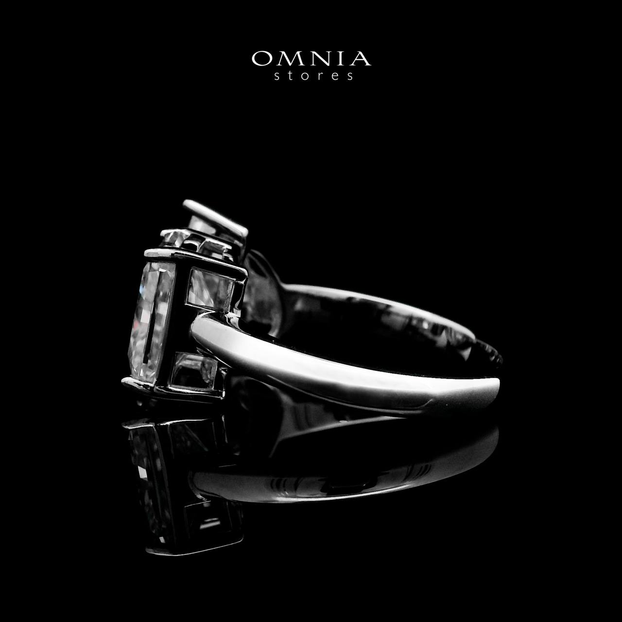 Omnia Ghaliah White Ring 92.5 Silver Certified in High Quality Moissanite Stone
