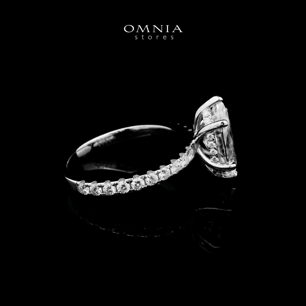 Omnia Ghusun White Ring 92.5 Silver Certified in High Quality Moissanite Stone