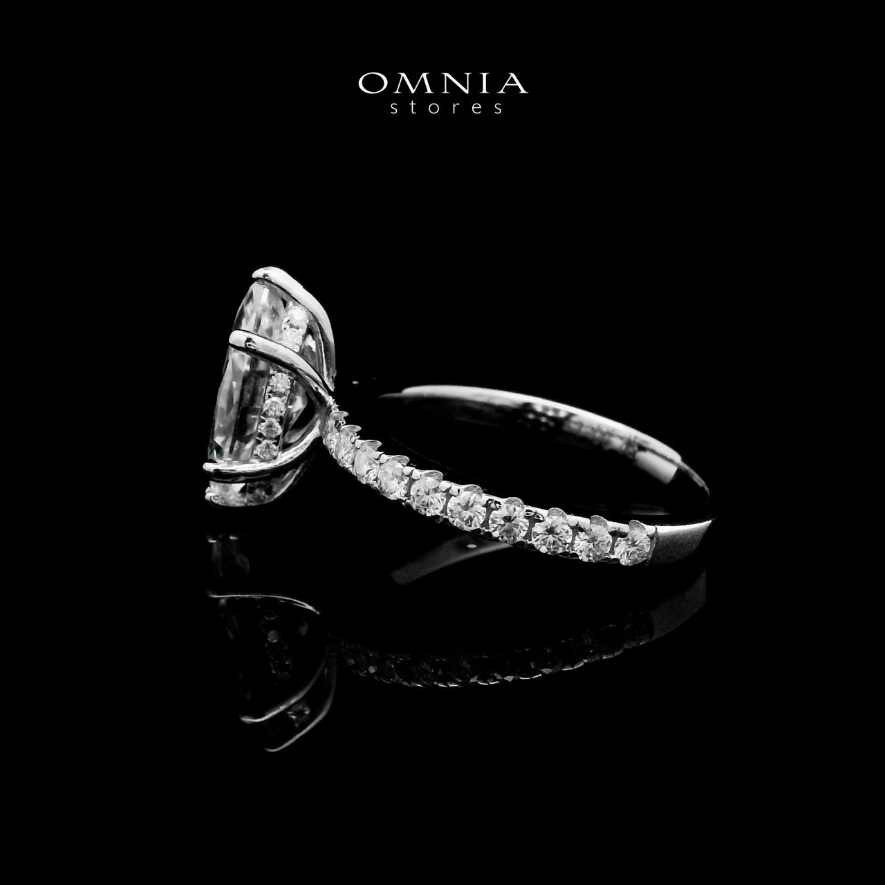 Omnia Ghusun White Ring 92.5 Silver Certified in High Quality Moissanite Stone