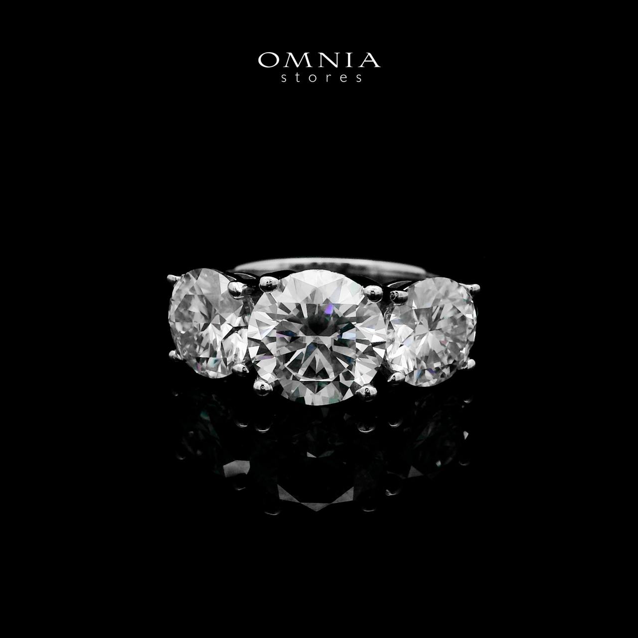 Omnia Halima White Ring 92.5 Silver Certified in High Quality Moissanite Stone