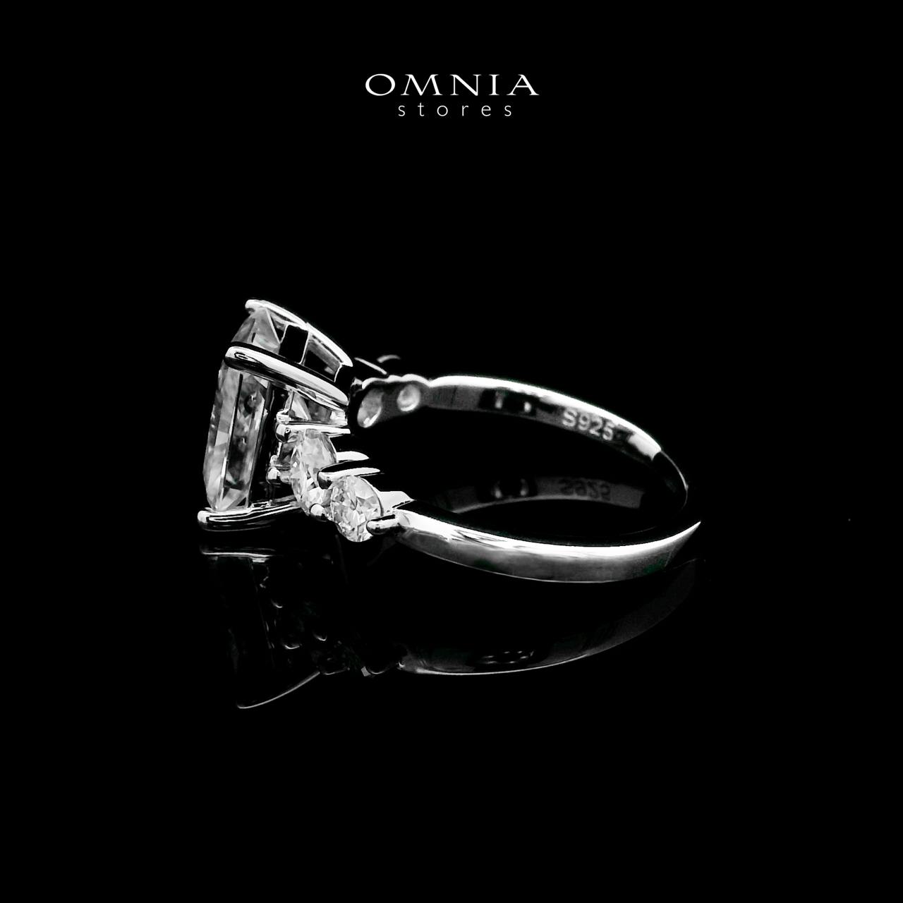 Omnia Hanifa White Ring 92.5 Silver Certified in High Quality Moissanite Stone
