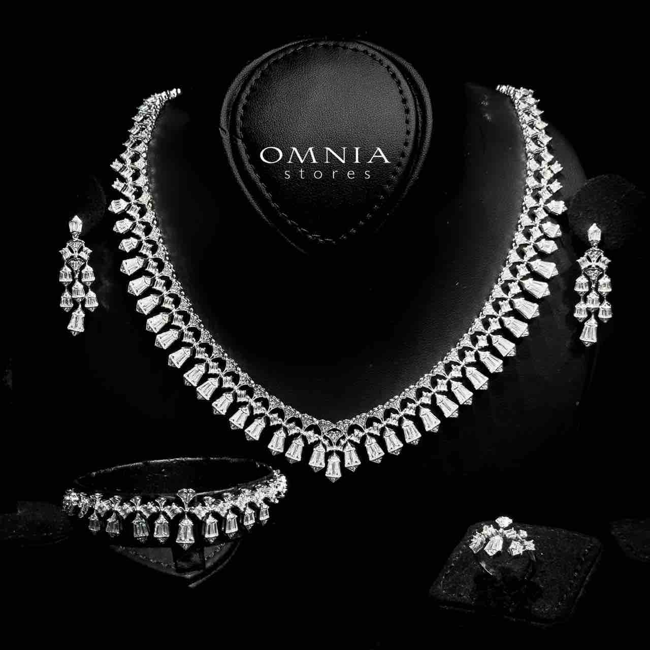 Omnia Noora White Bridal Full Set in 925 Silver High Quality Simulated Diamonds