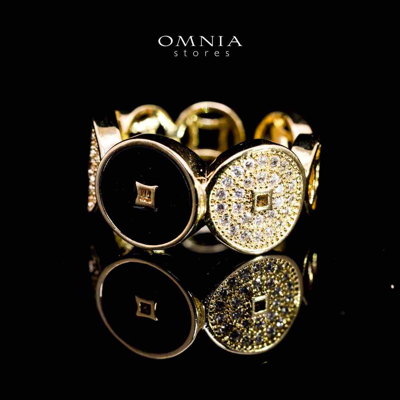 Omnia Golden Cuff With Bracelet and Ring with Black Oval Design In Rhodium Plated - OMNIASTORES UAE