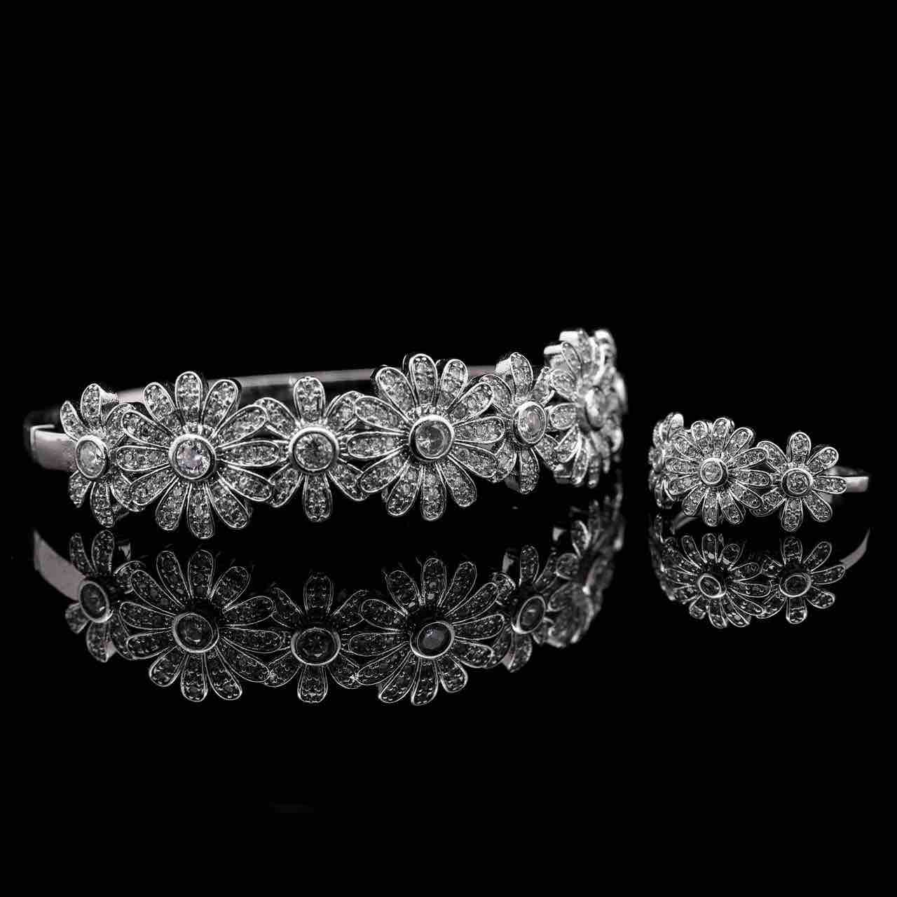Omnia Tahira Bracelet and Ring with Silver Color In Rhodium Plated