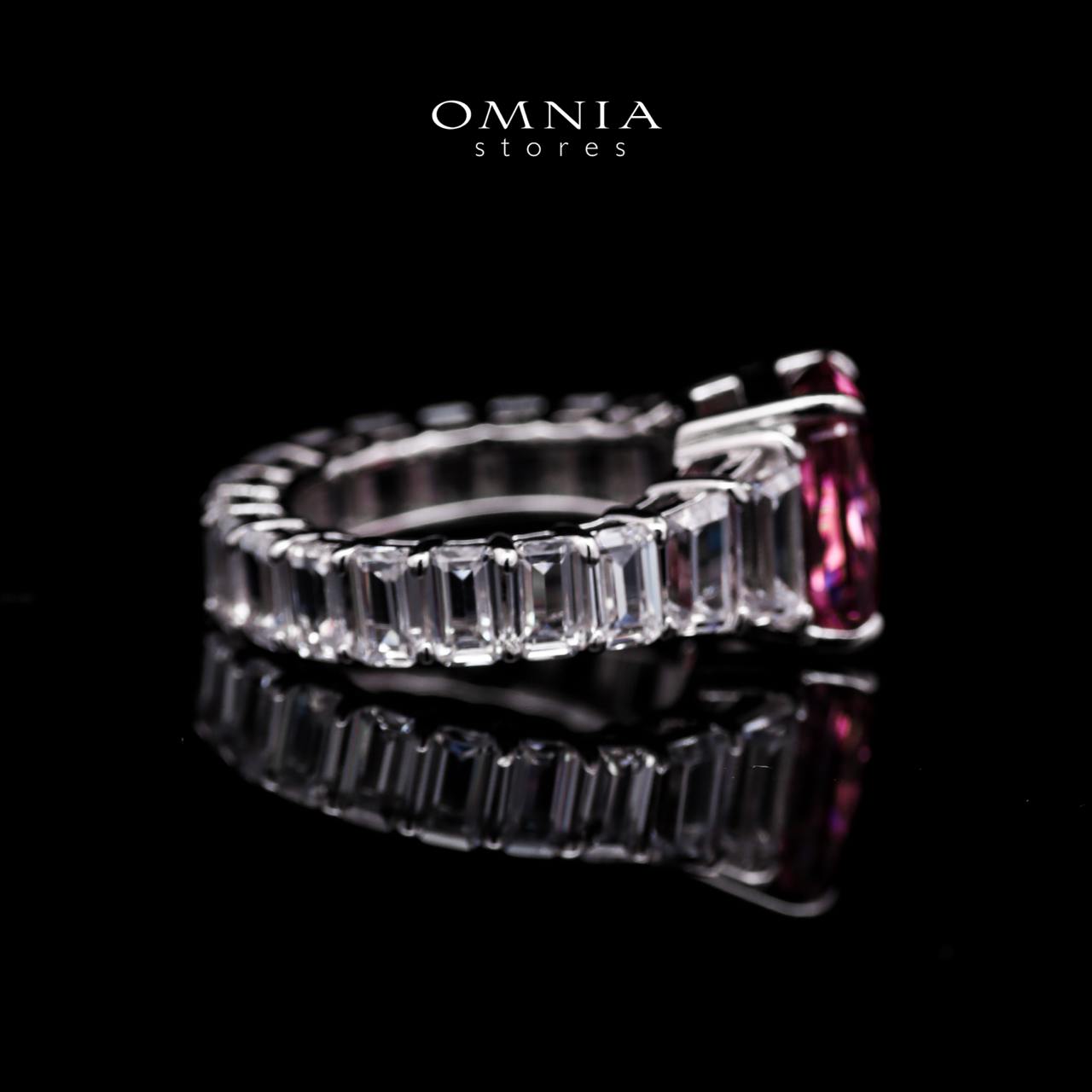 Omnia Maelis Luxe Pink Ring in 925 Silver with High-Quality Simulated Diamonds