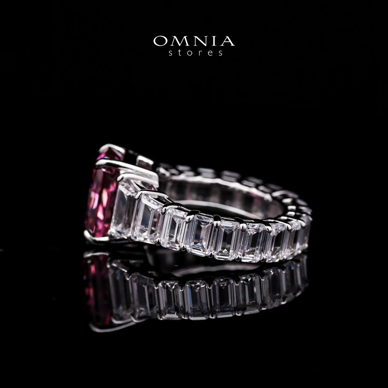 Omnia Maelis Luxe Pink Ring in 925 Silver with High-Quality Simulated Diamonds