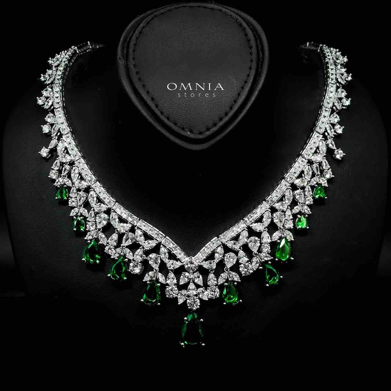 Omnia Princess Bridal Full Set with Pear-Cut White And Green High-Quality Simulated Diamonds Rhodium Plated
