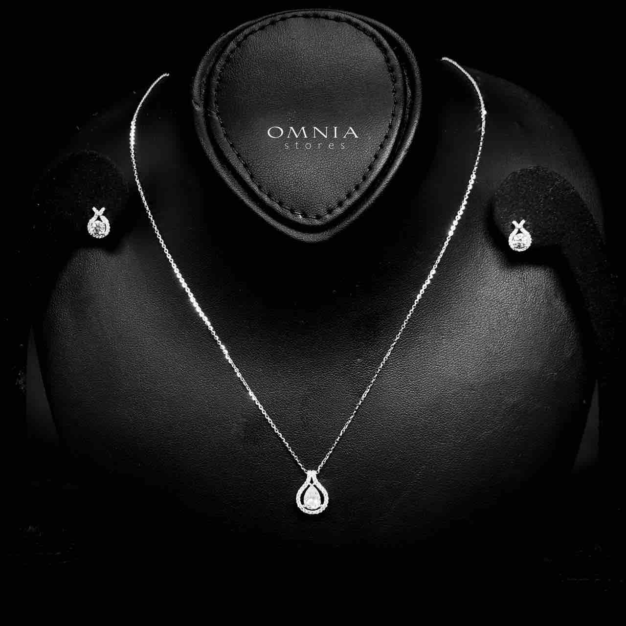 Omnia Shaqraa Silver Necklace and Earrings Set in 925 Silver with High-Quality White Ice Cut Stones