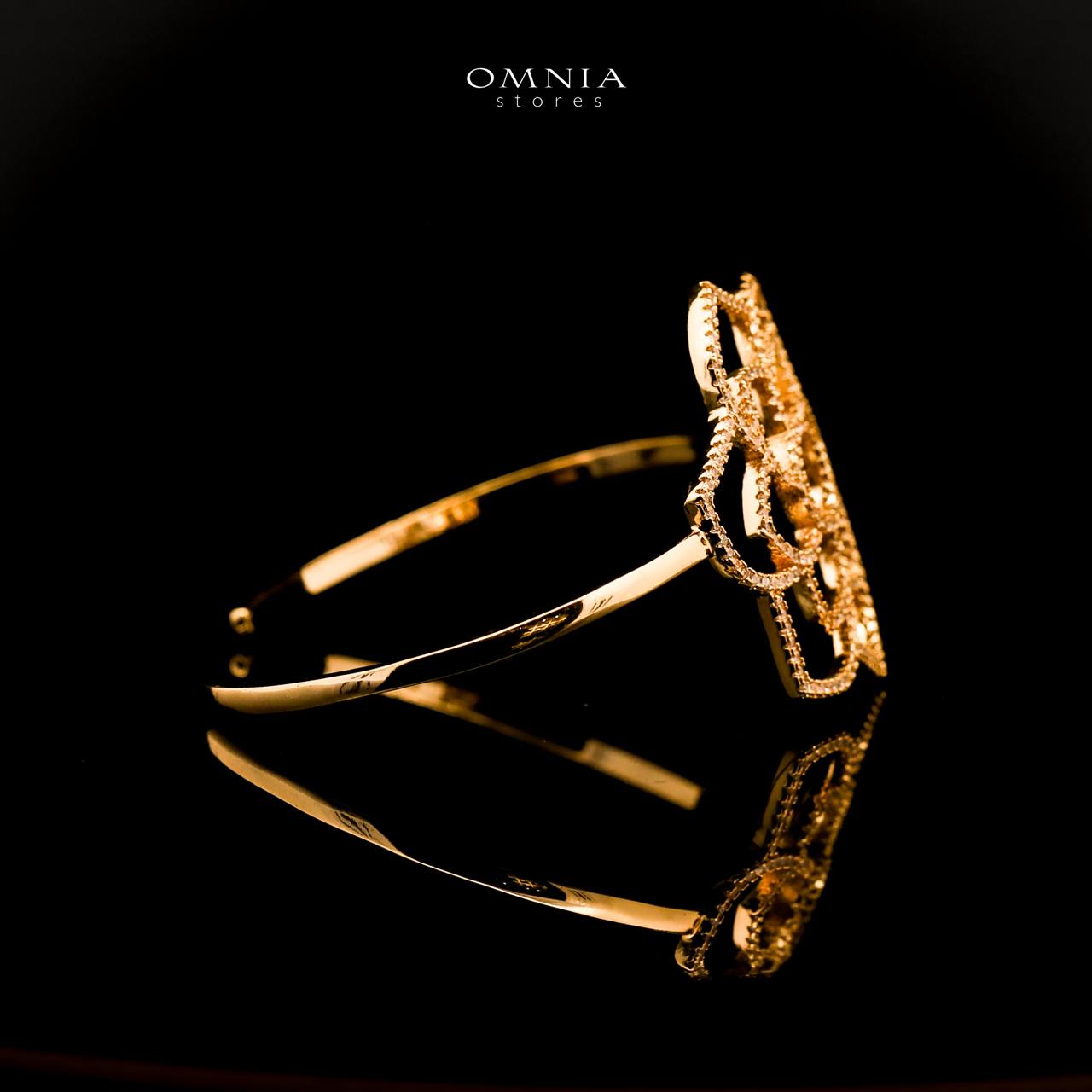 Omnia Qamarina Golden Flower Design Bangle With Rhodium Plated In High Quality Zircon Stone