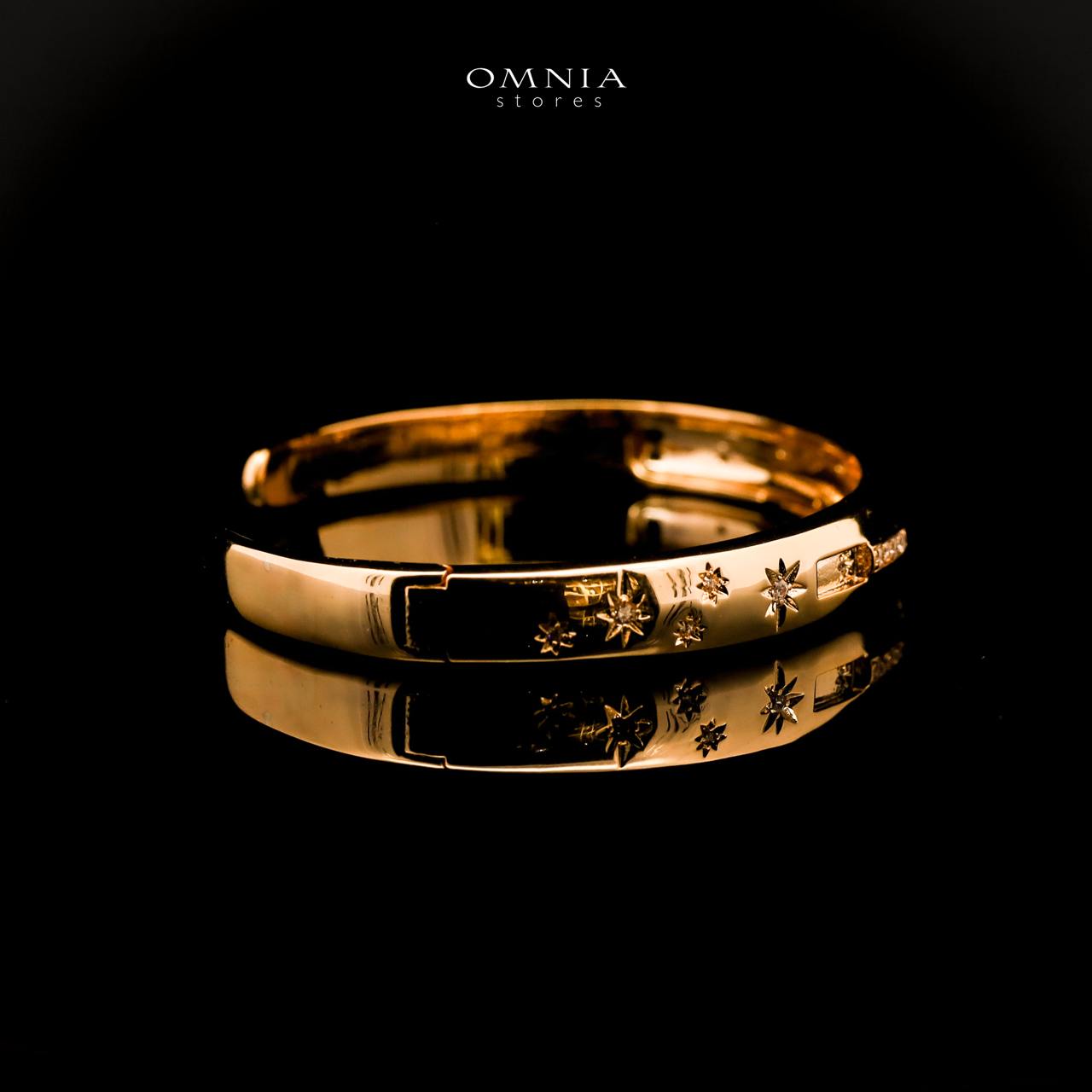 Omnia Ezdihar Golden Bangle With Rhodium Plated In High Quality Zircon Stone