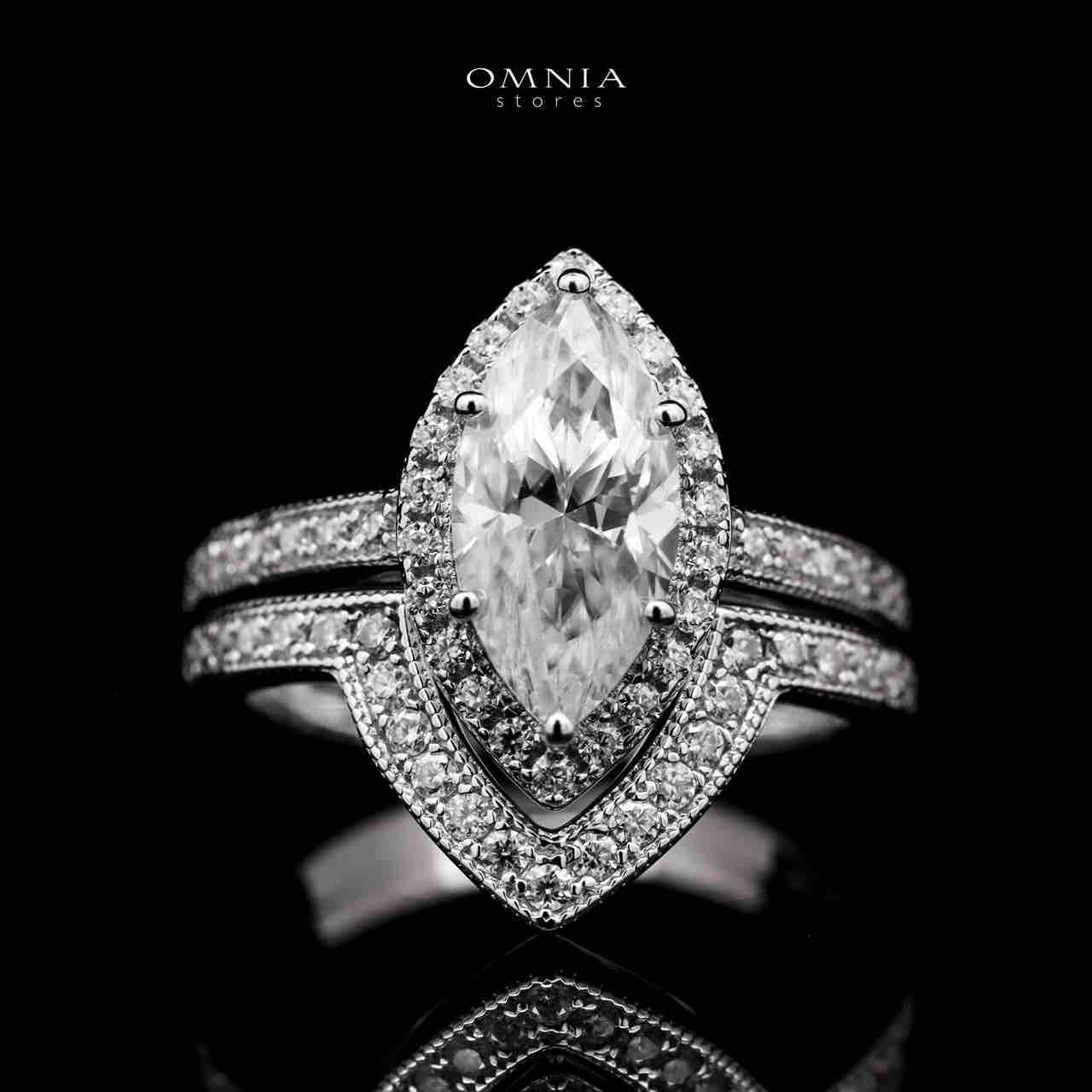 Omnia Azmira Royal Design Silver Ring 925 Silver in GRA Certified High Quality White Moissanite Stone - OMNIASTORES UAE