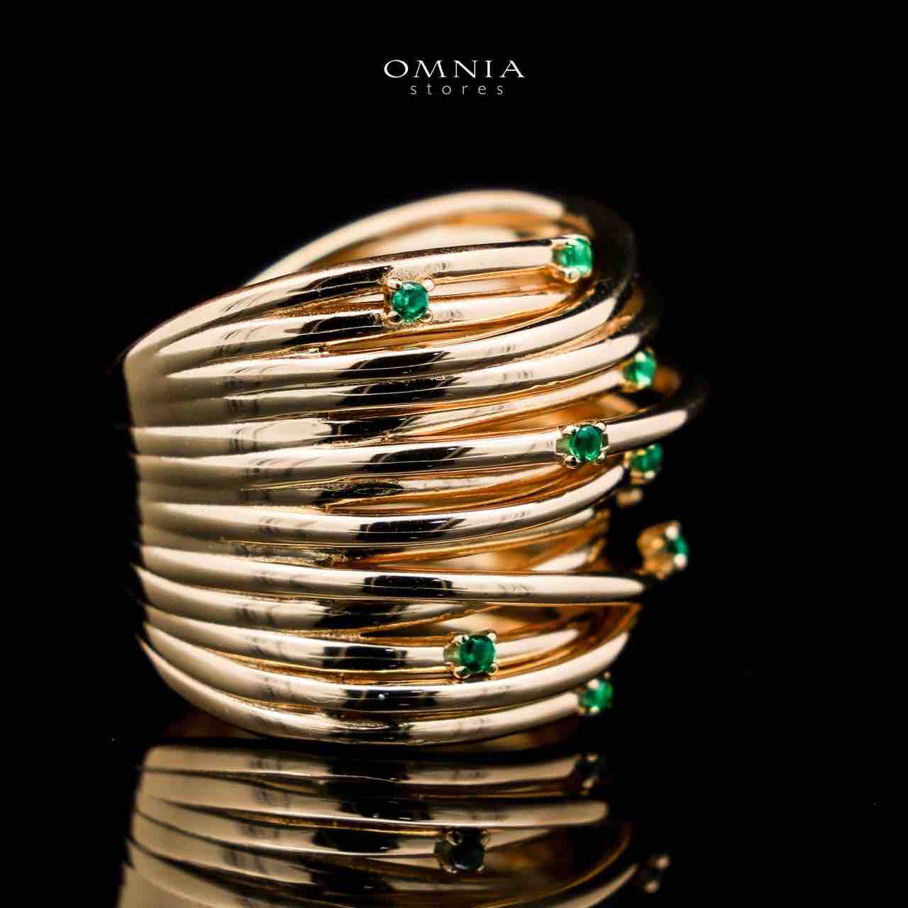 Omnia Dhuriyyah Golden Spiral Ring in 925 Silver with High-Quality Green Simulated Diamonds - OMNIASTORES KSA