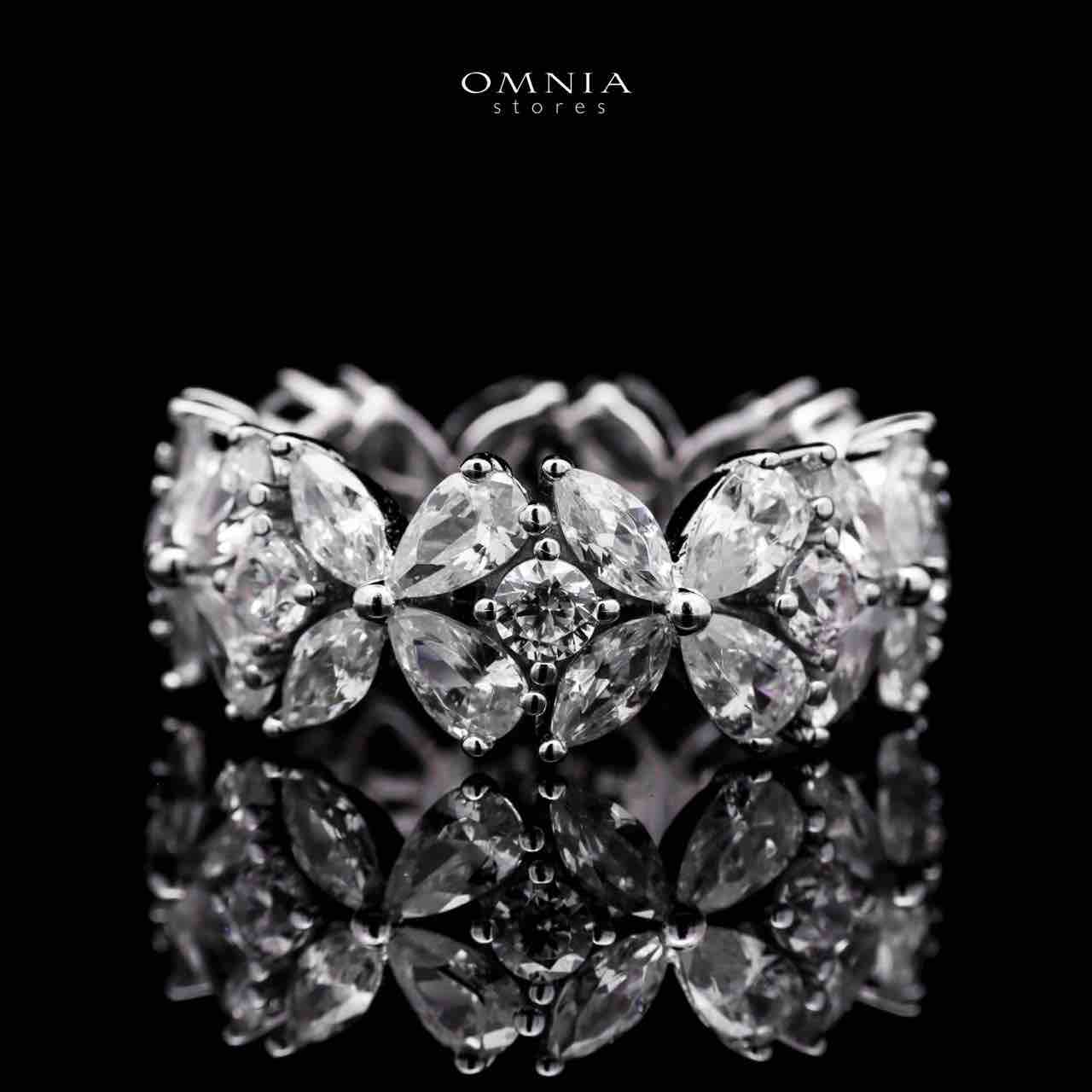Omnia Asfiya Silver Ring in 925 Silver with High-Quality White Simulated Diamonds - OMNIASTORES UAE