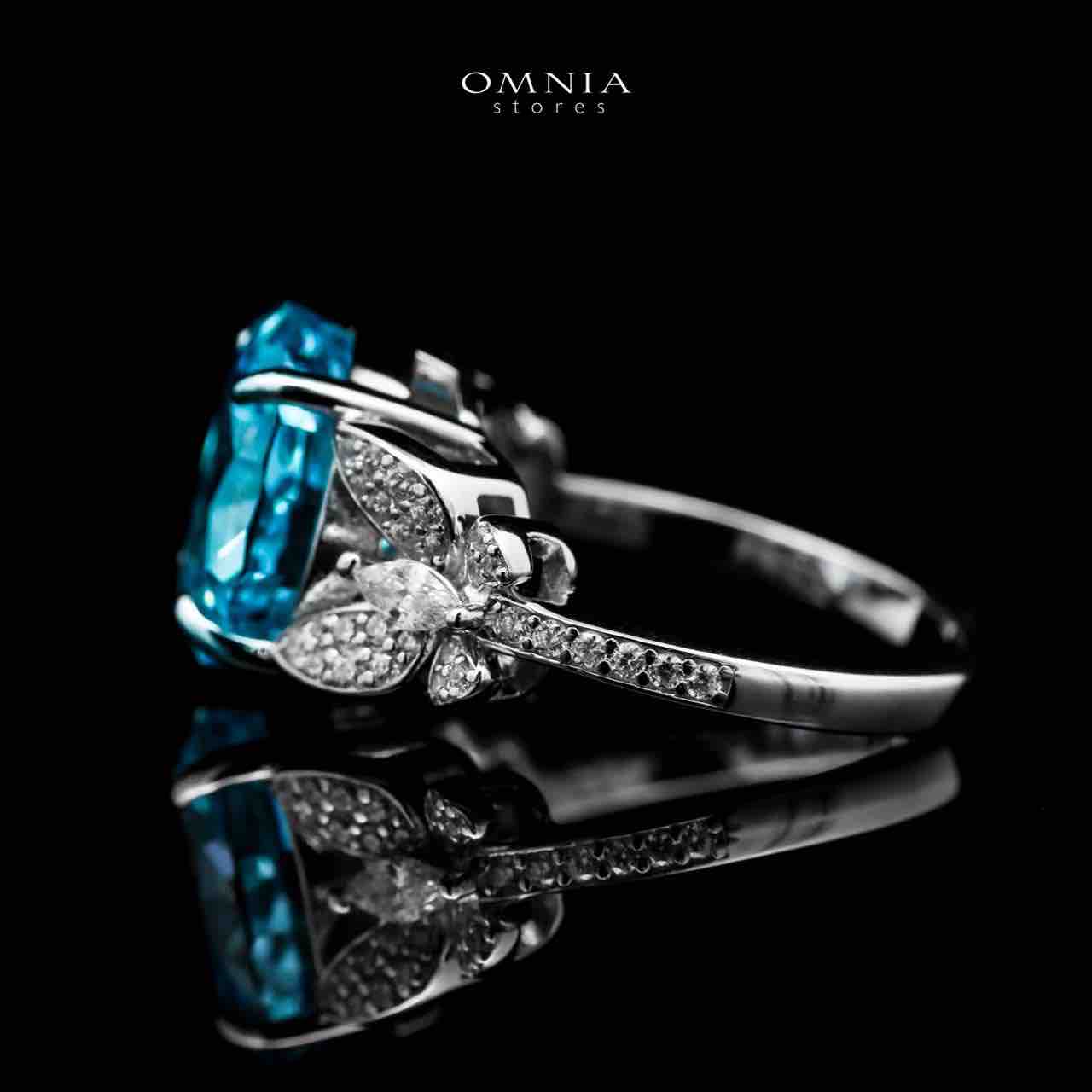 Omnia Maysun Baby Blue Oval Ring in 925 Silver with Simulated Diamonds - OMNIASTORES UAE