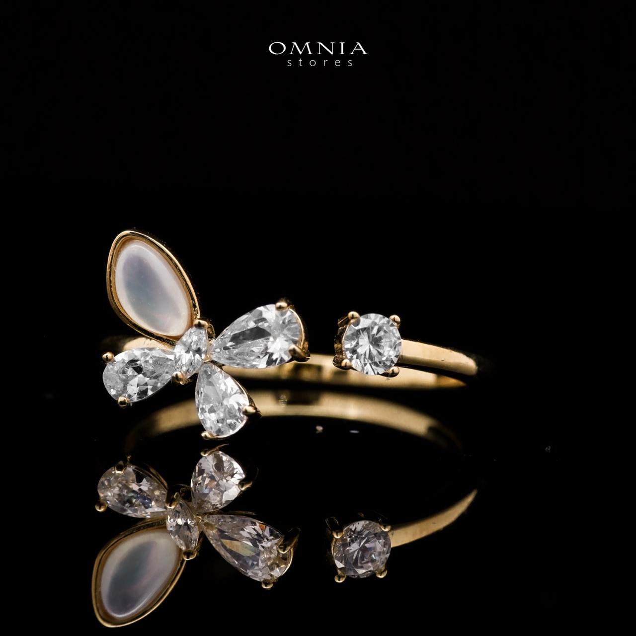 Omnia Ivy Butterfly Ring in 925 Silver with High Quality Zircon Stone - OMNIASTORES UAE