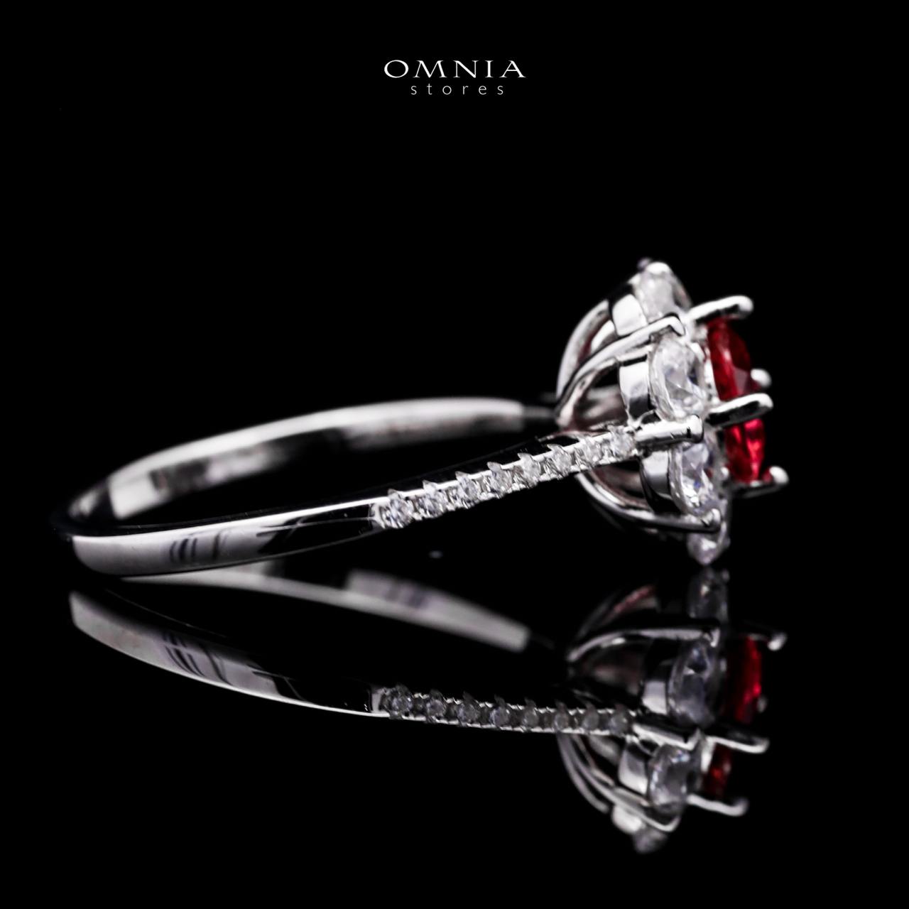 Omnia Mashael Flower Cut Ring in 92.5 Silver with High Quality Simulated Diamonds - OMNIASTORES KSA