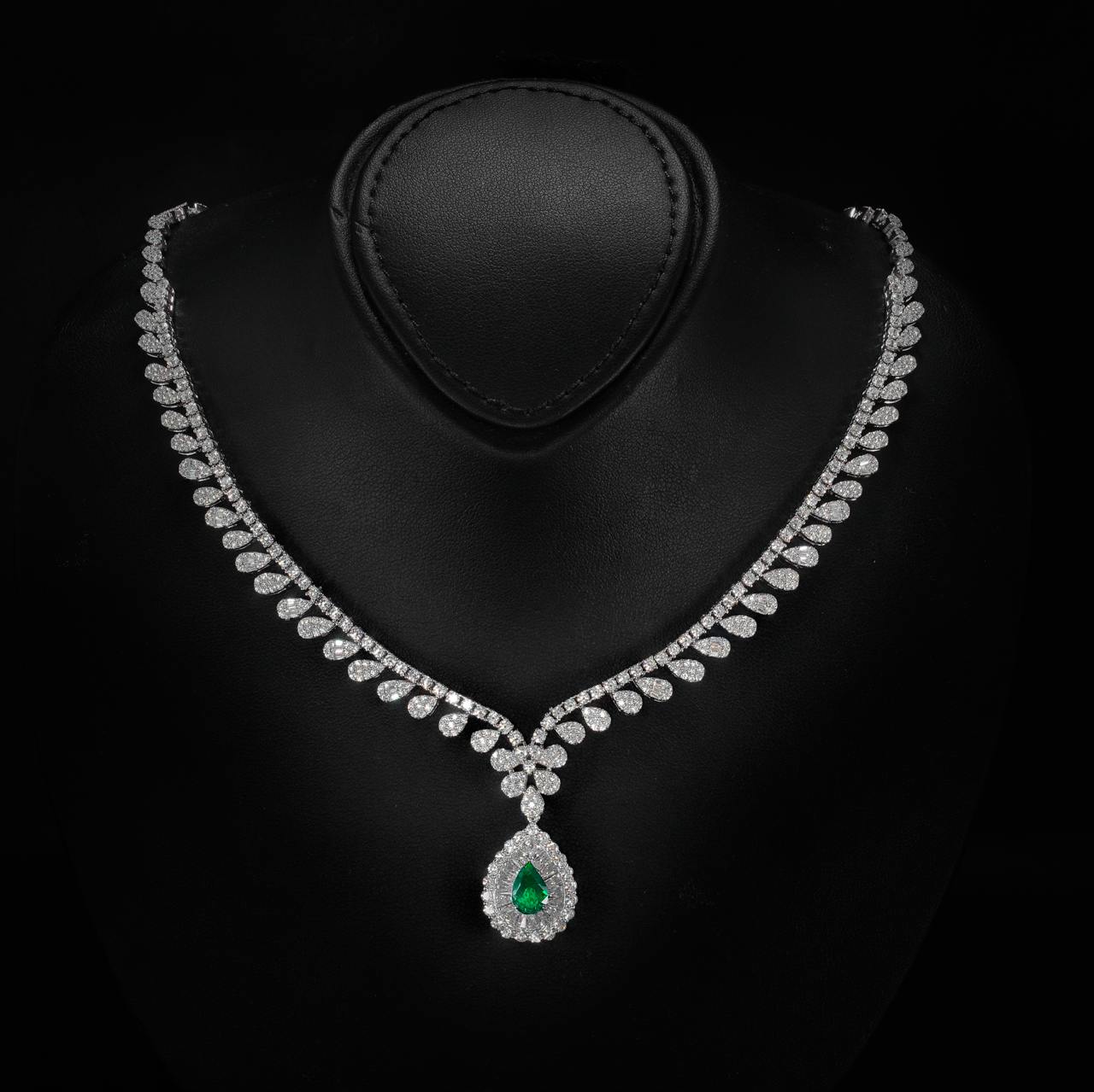 Omnia Sophia Green Teardrop Bridal Full Set in 925 Silver with High Quality Simulated Diamonds