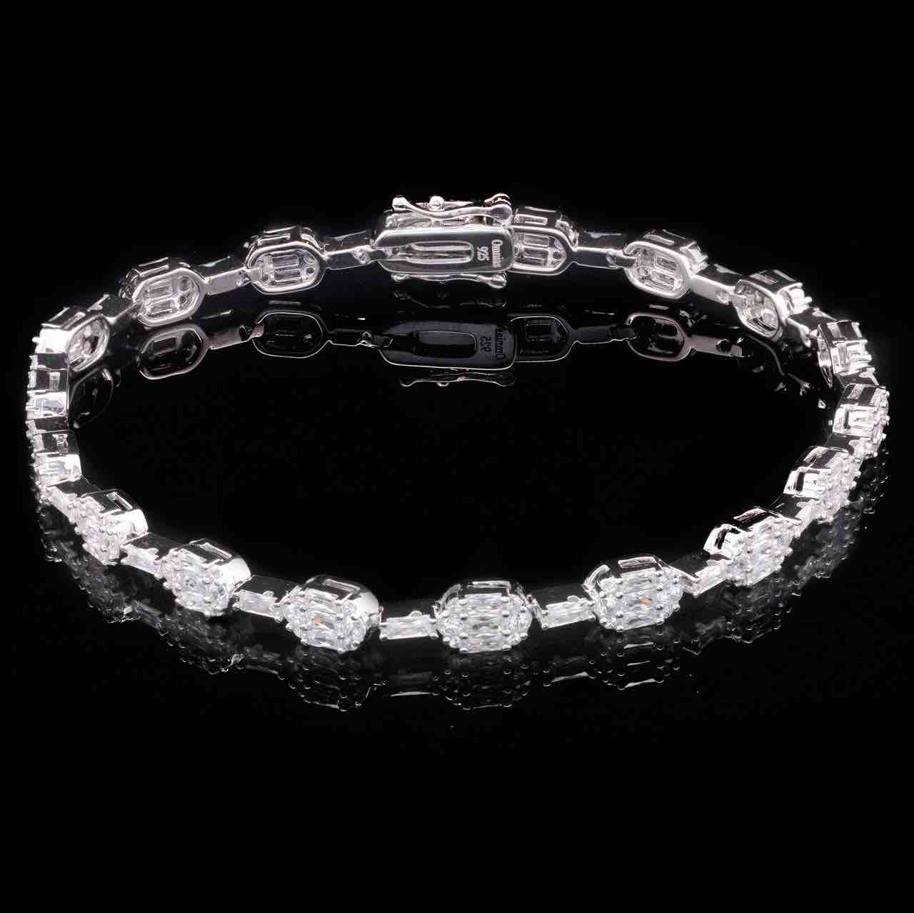 Omnia Hania White Bracelet in 925 Silver with High Quality Simulated Diamonds - OMNIASTORES UAE