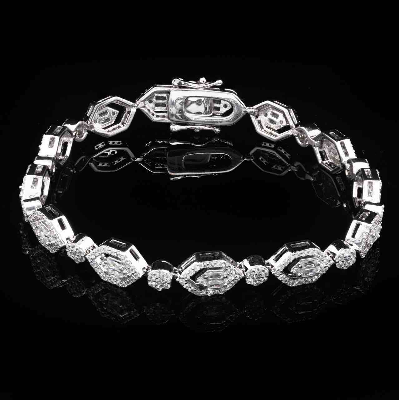 Omnia Rabab White Bracelet in 925 Silver with High Quality Simulated Diamonds - OMNIASTORES UAE