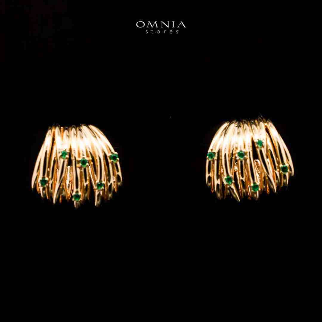 Omnia Dhuriyyah Golden Spiral Stud Earrings in 925 Silver with High-Quality Green Simulated Diamonds - OMNIASTORES KSA