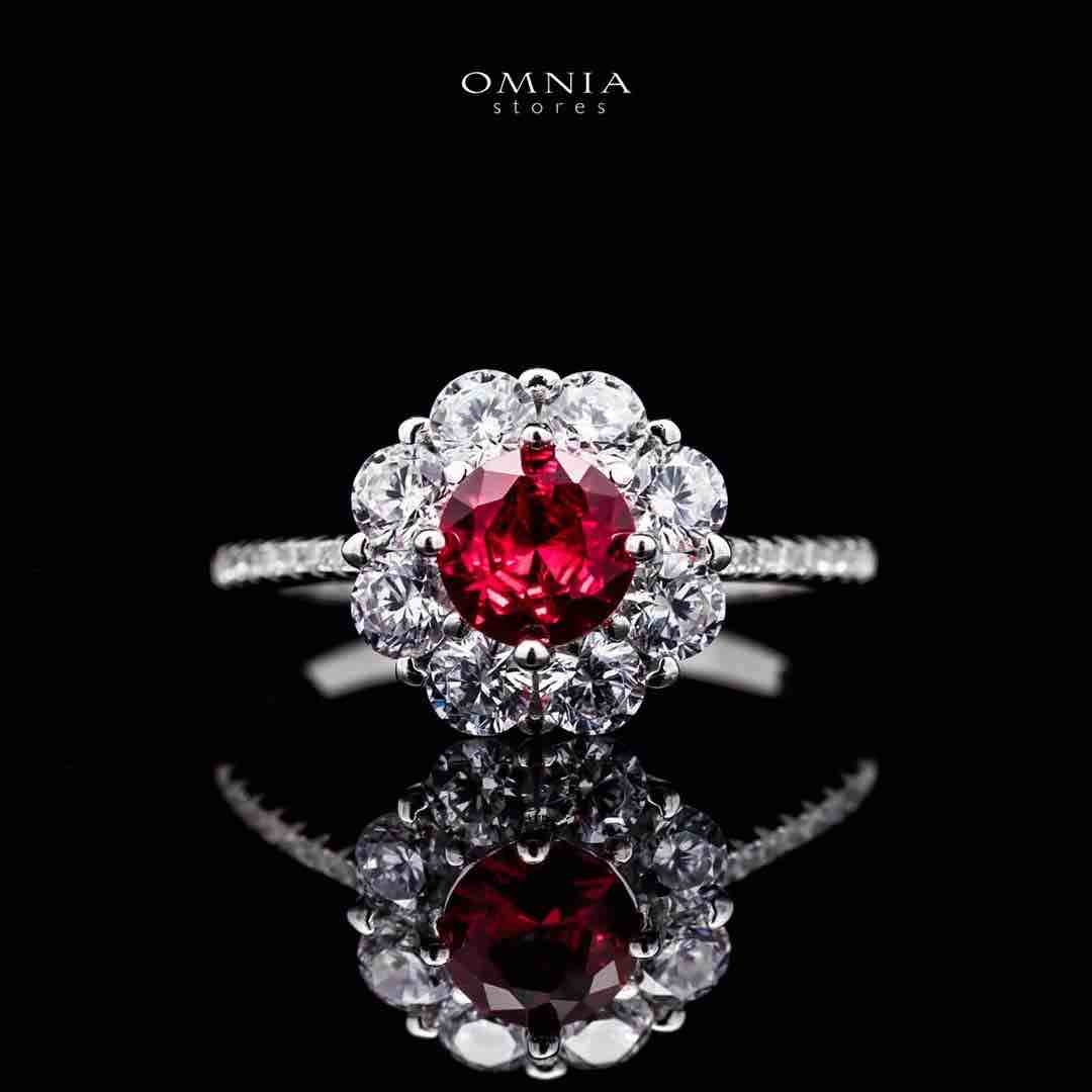 Omnia Mashael Flower Cut Ring in 92.5 Silver with High Quality Simulated Diamonds - OMNIASTORES KSA