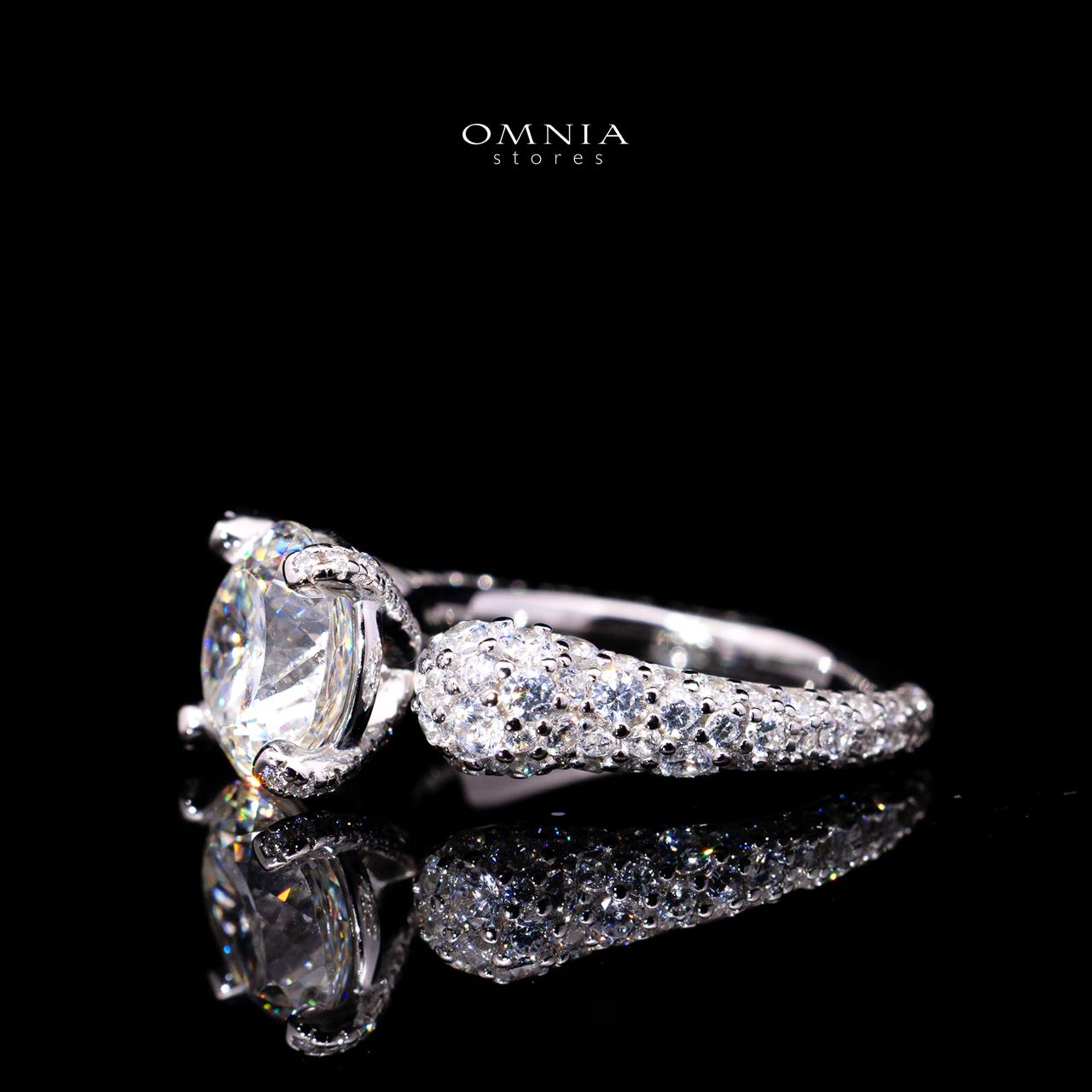 Ariyah Ring with Certified Premium Simulated Diamonds in 925 Sterling Silver - OMNIASTORES KSA