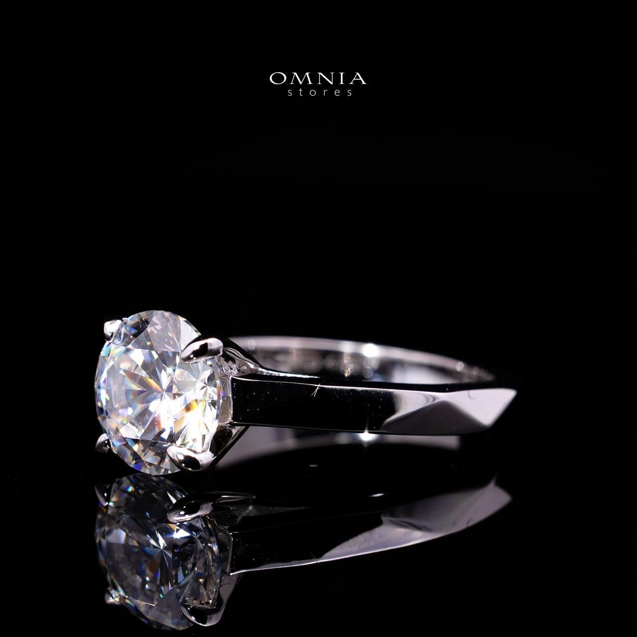 Fergie Ring with Certified Premium Simulated Diamonds in 925 Sterling Silver - OMNIASTORES KSA