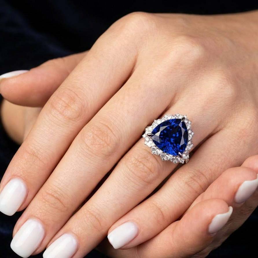 Omnia Roua White and Blue Ring With High Quality Certified Lab Crafted Stones In 925 Silver - OMNIASTORES KSA