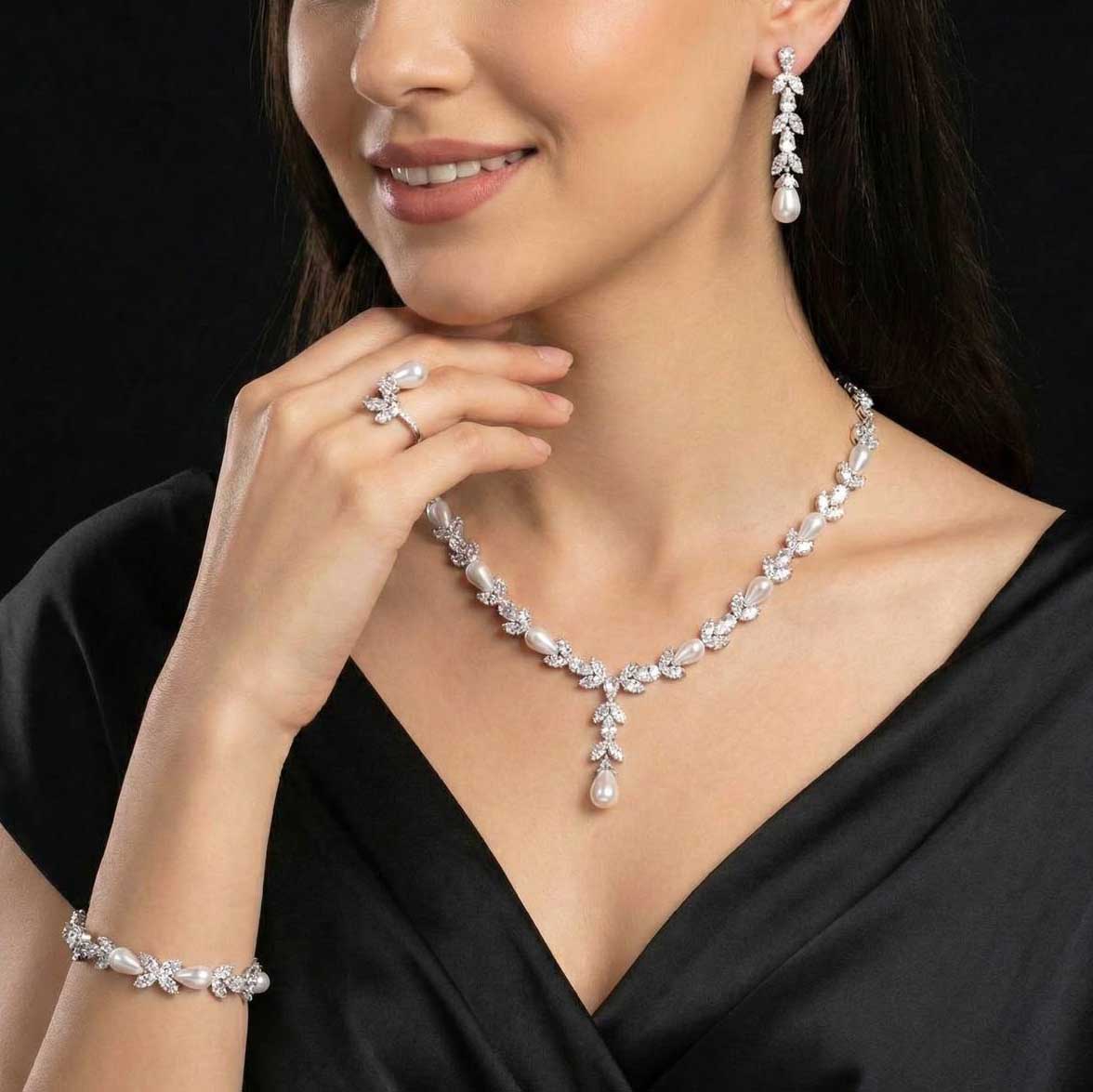 Omnia Shamsa White Pearl Luxury Bridal Full Set in High Quality Rhodium Plated Zircon Stones - OMNIASTORES KSA