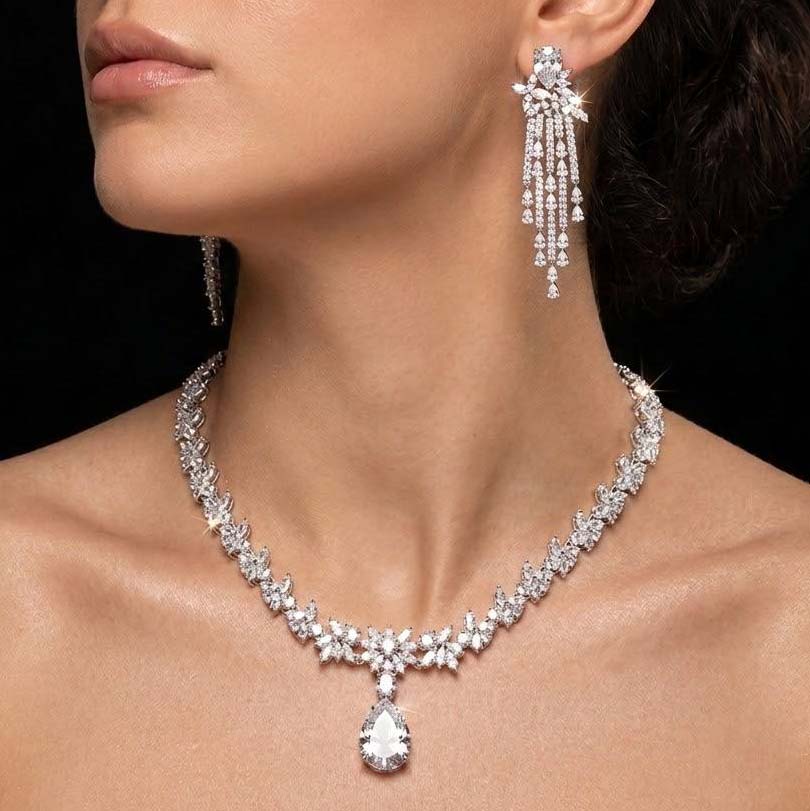 Omnia Vanya White Necklace & Earrings Set in 925 Silver with Pear-Cut High-Quality Simulated Diamonds - OMNIASTORES KSA