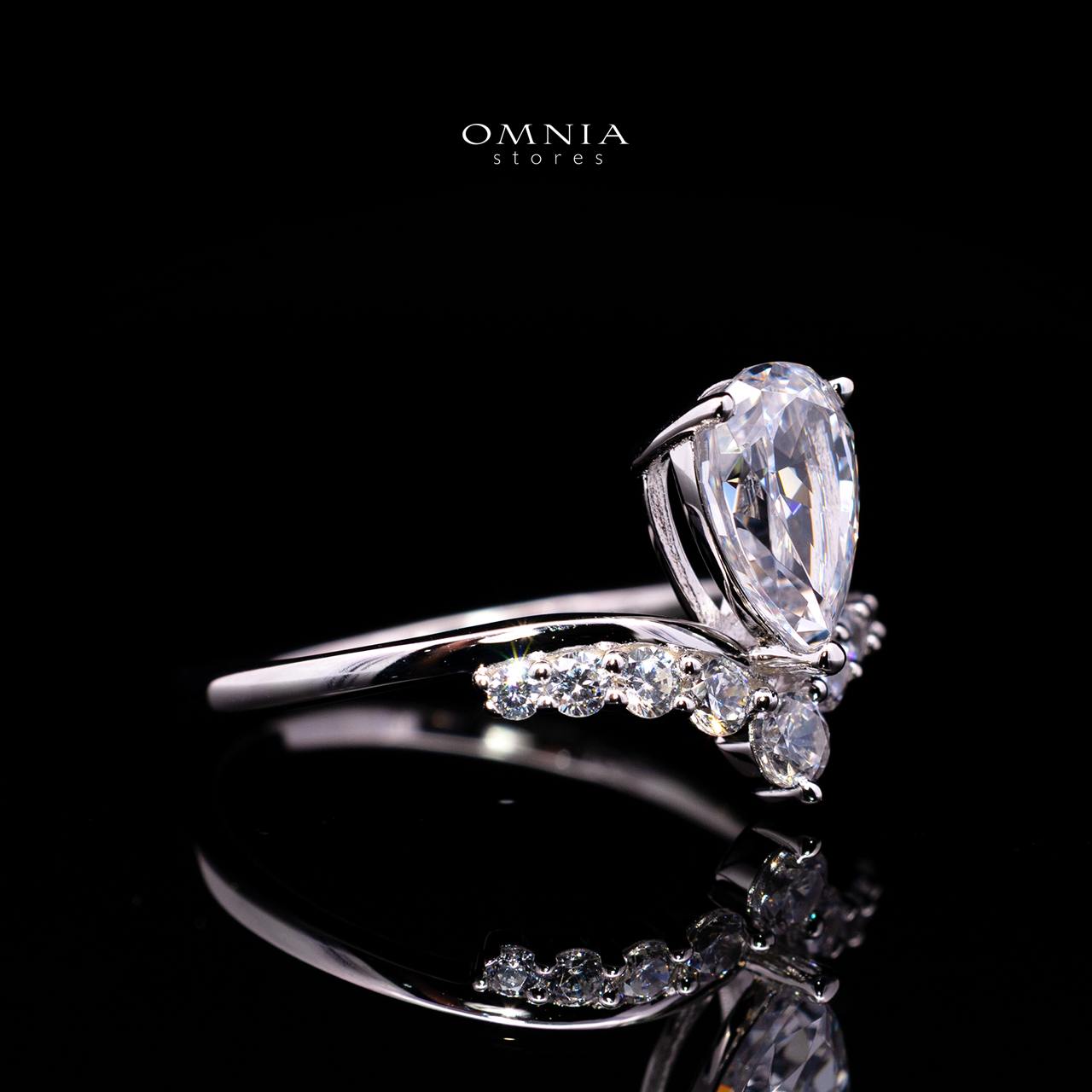 Antonella Ring with Certified Premium Simulated Diamonds in 925 Sterling Silver - OMNIASTORES KSA